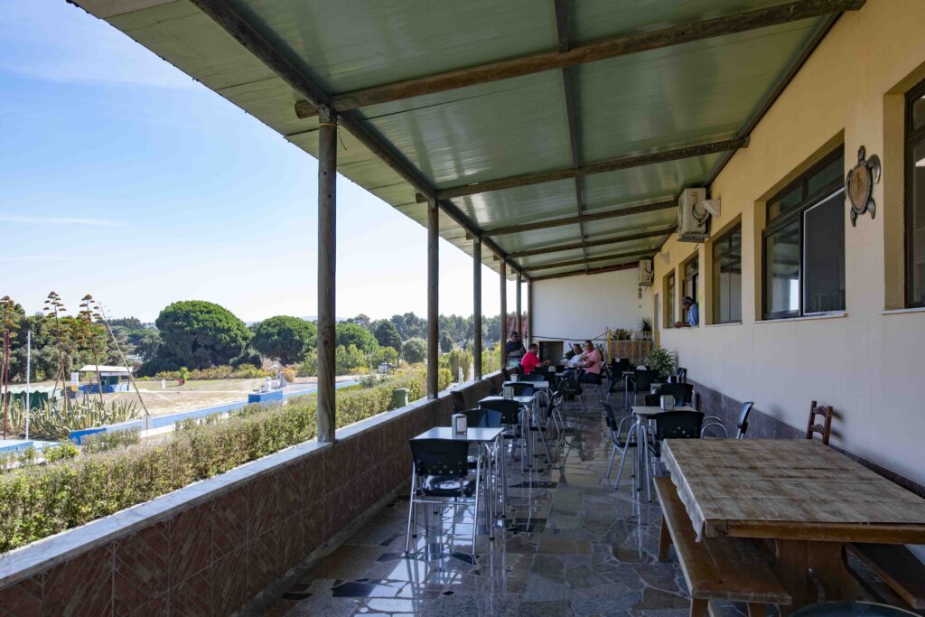 A varanda da sede do CTDM em Portugal